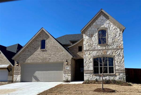 310 Cherbury Grove, Greenville, TX 75401