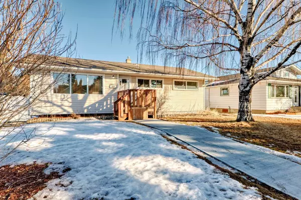 7804 5 ST Southwest, Calgary, AB T2V1B9