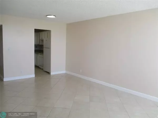 Hollywood, FL 33020,2761 Taft St  #312