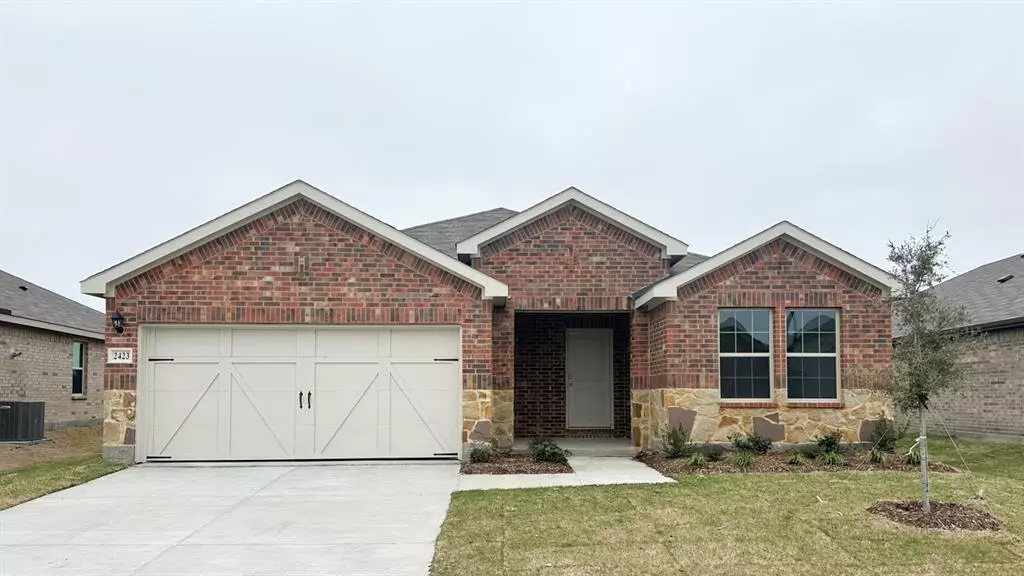 2423 Quiet Oak Lane, Crandall, TX 75114