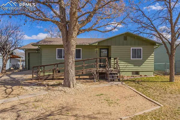 802 S 2nd ST, Rocky Ford, CO 81067