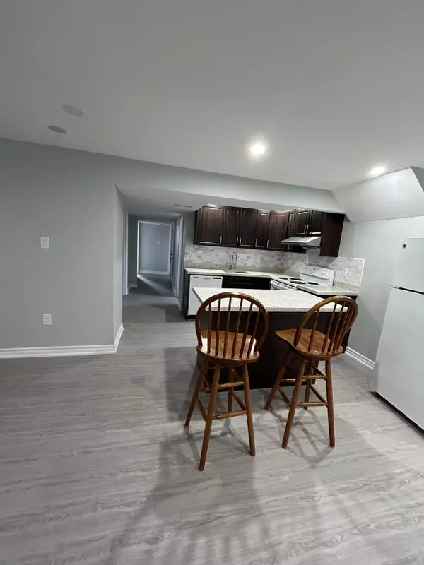 Oshawa, ON L1H 3K3,665 Tennyson AVE #Basement