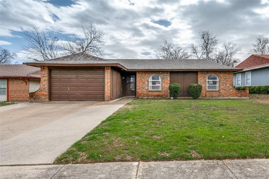 5720 Bonner Drive, Haltom City, TX 76148