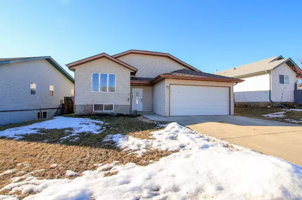 17 Rolling Hills RDG, Blackfalds, AB T0M 0J0