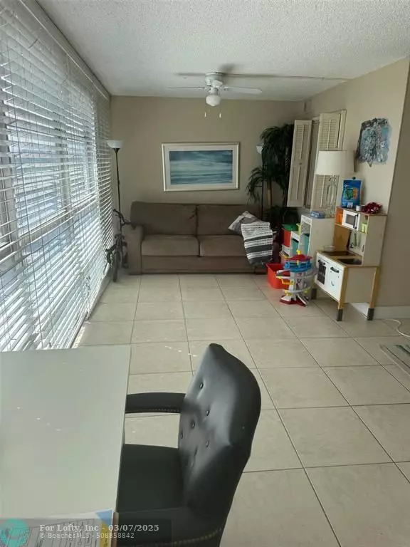 Hallandale Beach, FL 33009,801 Three Islands Blvd  #520