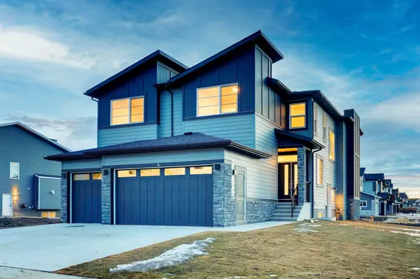 4 South Shore Mount, Chestermere, AB T1X 2Y3