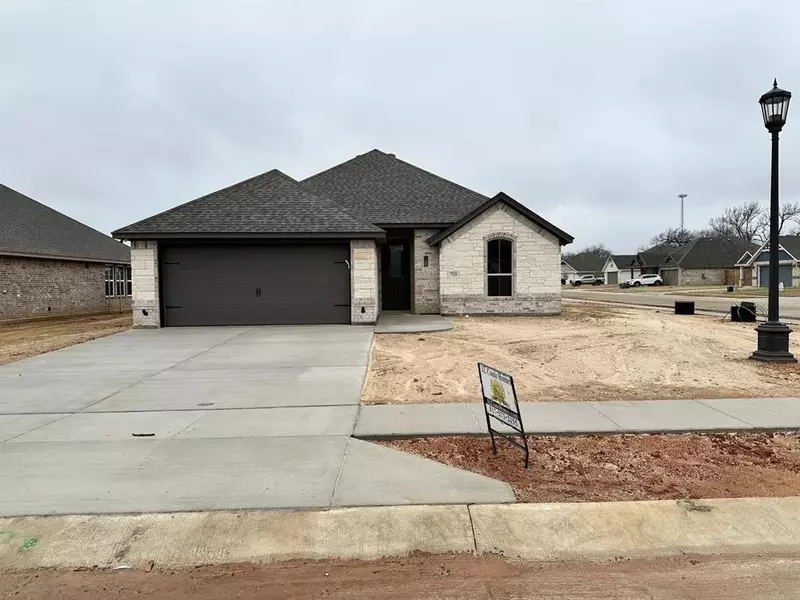 733 Jameson, Springtown, TX 76082