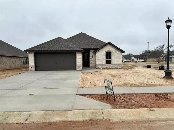 733 Jameson, Springtown, TX 76082