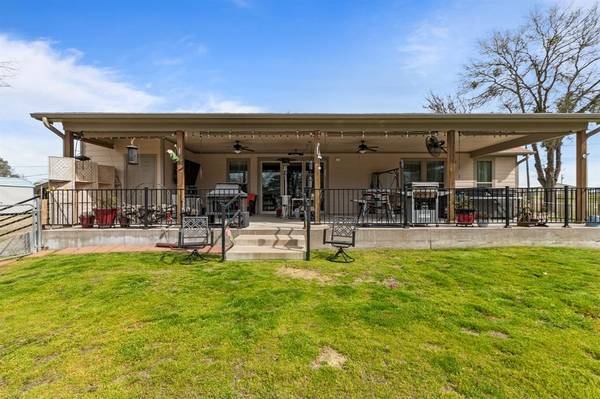 2312 Driftwood Drive, Tool, TX 75143