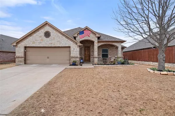 110 Donna Circle, Granbury, TX 76049