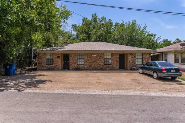 Ennis, TX 75119,705 W Belknap Street