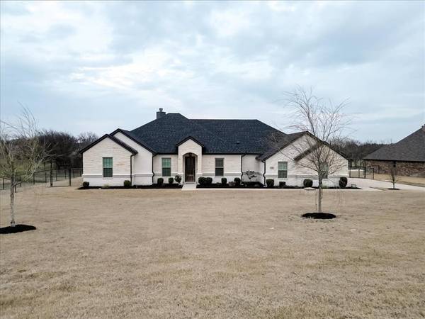 148 N Ridge Court, Weatherford, TX 76088