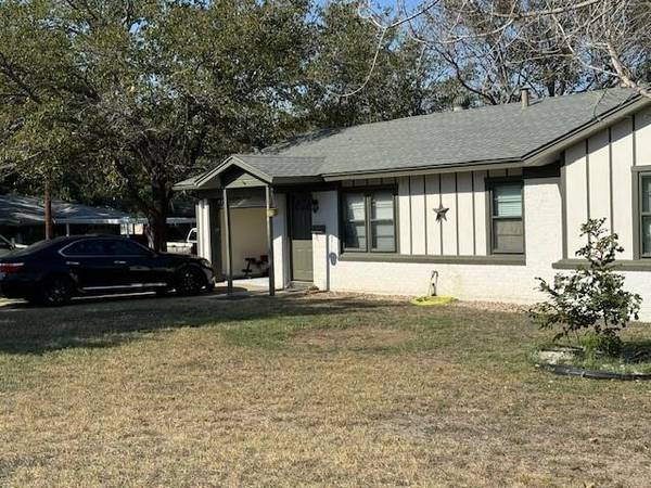 3901 Dana Drive, Haltom City, TX 76117