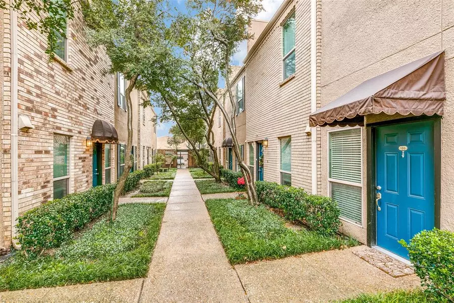 4025 Holland Avenue #120, Dallas, TX 75219