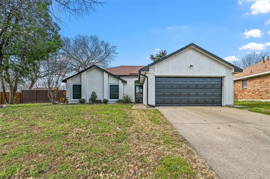 635 Thornhill Lane, Garland, TX 75040