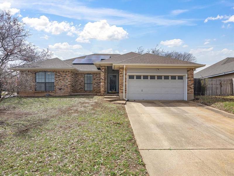 8032 Tree Leaf Lane, Fort Worth, TX 76123