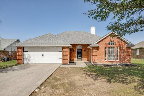 212 Dove Meadows, Krum, TX 76249