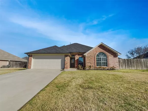 204 Mourning Dove Lane, Krum, TX 76249