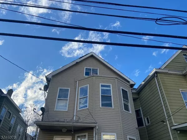 490 E 24th St #2, Paterson City, NJ 07514