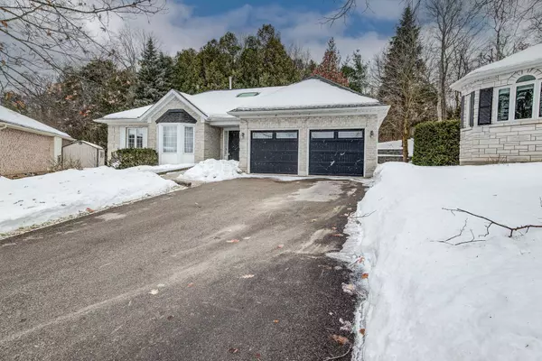 Cambridge, ON N1S 4Y4,11 Tree Ridge CT