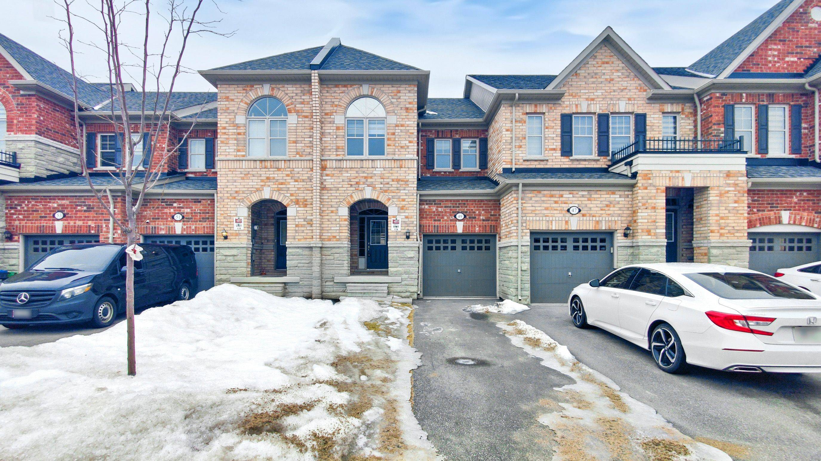 Brampton, ON L7A 4Y9,49 Pearman CRES