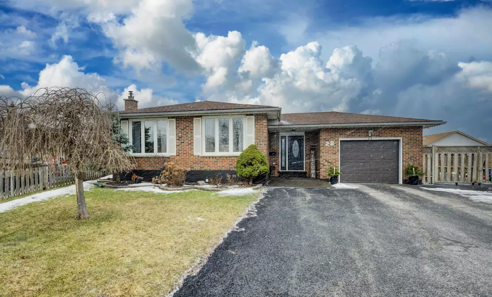 22 Vega CT, Welland, ON L3C 5S9