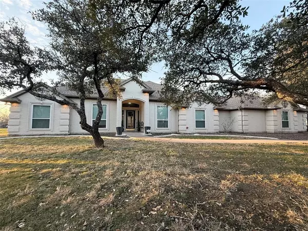 801 E Pradera Court, Fort Worth, TX 76108