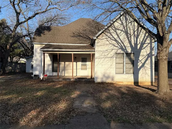 307 N Marable Street, West, TX 76691