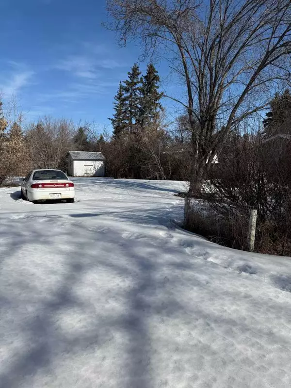 Stettler, AB T4k 1C2,5816 51 AVE