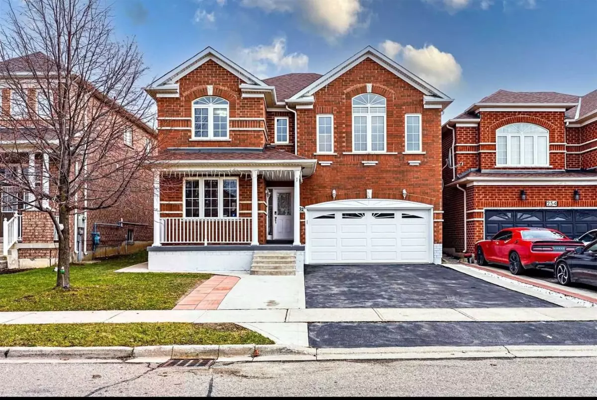 Brampton, ON L7A 1V2,252 Van Scott DR