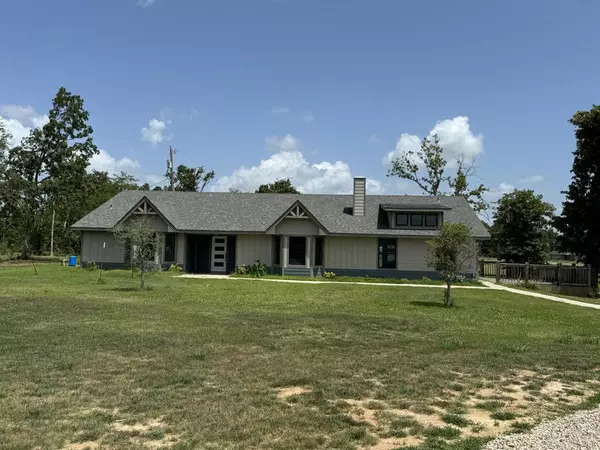 520 County Road 35985, Powderly, TX 75473