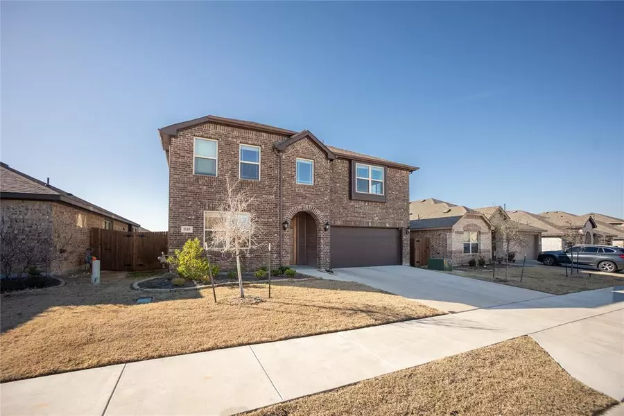 1145 Country Glen Drive, Godley, TX 76044