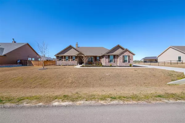 167 Meadow Vista, Rhome, TX 76078