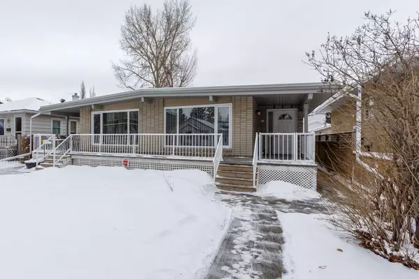 915 23 AVE Northwest, Calgary, AB T2M 1T5