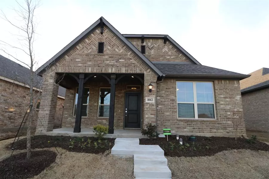 1012 Western Hills Drive, Crowley, TX 76036