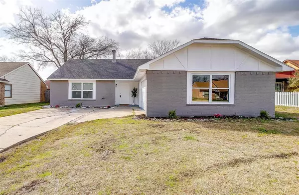 3204 Wintersmith Drive, Arlington, TX 76014