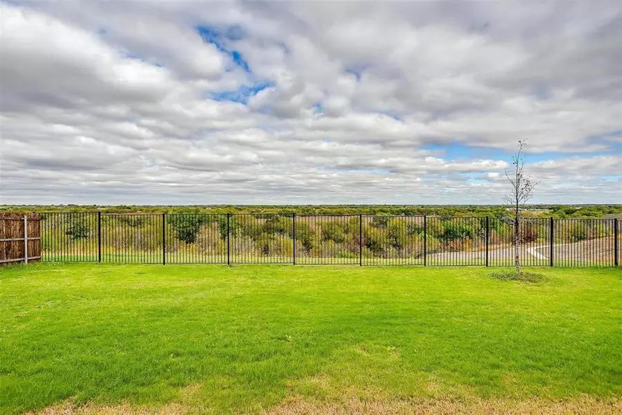 1007 Timber Ridge Drive, Justin, TX 76247