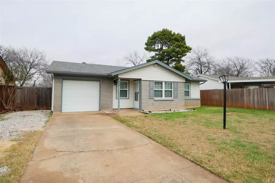 409 E Lavender Lane, Arlington, TX 76010