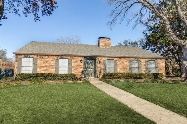 3233 Merrell Circle, Dallas, TX 75229