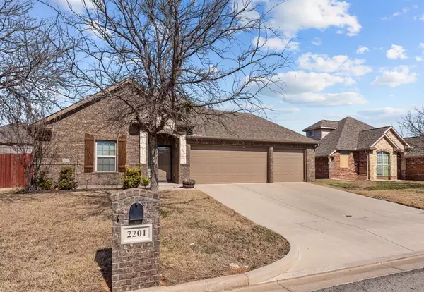 2201 Lorrie Lane, Weatherford, TX 76087