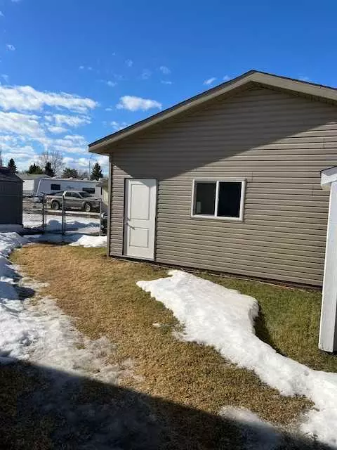 Whitecourt, AB T7S 1C8,3645 55 AVE