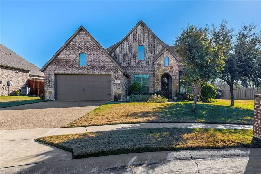 100 Chestnut Road, Waxahachie, TX 75165