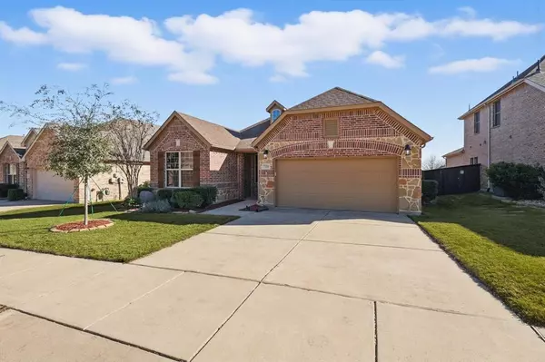 7320 Desert Willow Drive, Denton, TX 76208