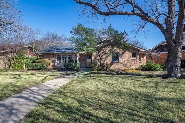 8925 Forest Cliff Drive, Dallas, TX 75228