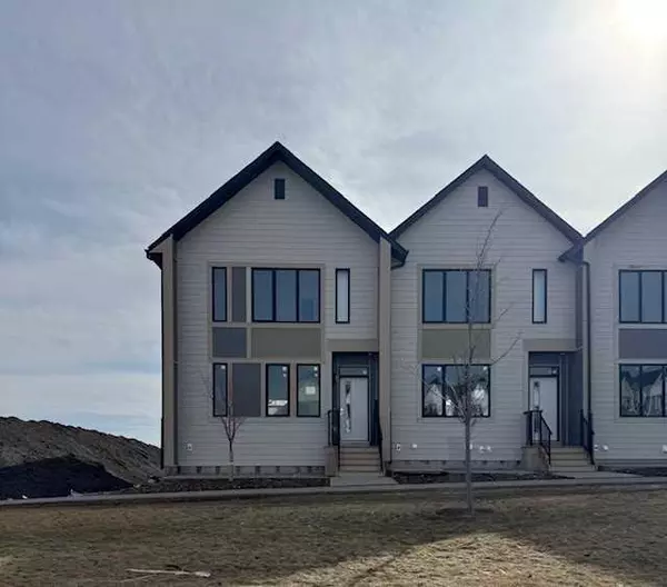 296 South Point Southwest, Airdrie, AB T4B 5H7