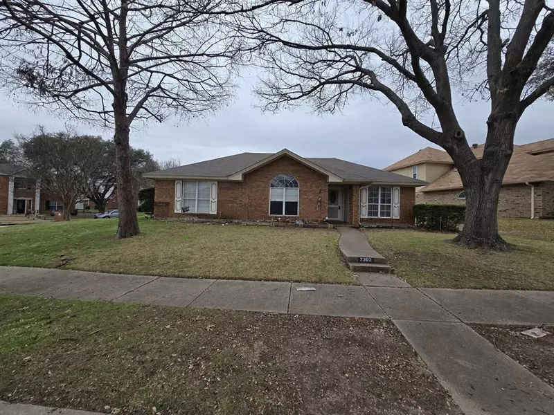 2302 Bent Bow Drive, Garland, TX 75044