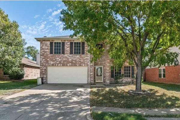 6028 Crescenzio Drive, Grand Prairie, TX 75052