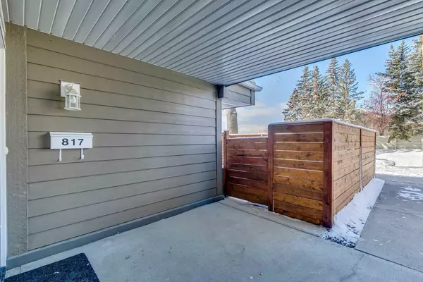 Calgary, AB T2W 2P2,13104 Elbow DR Southwest #817