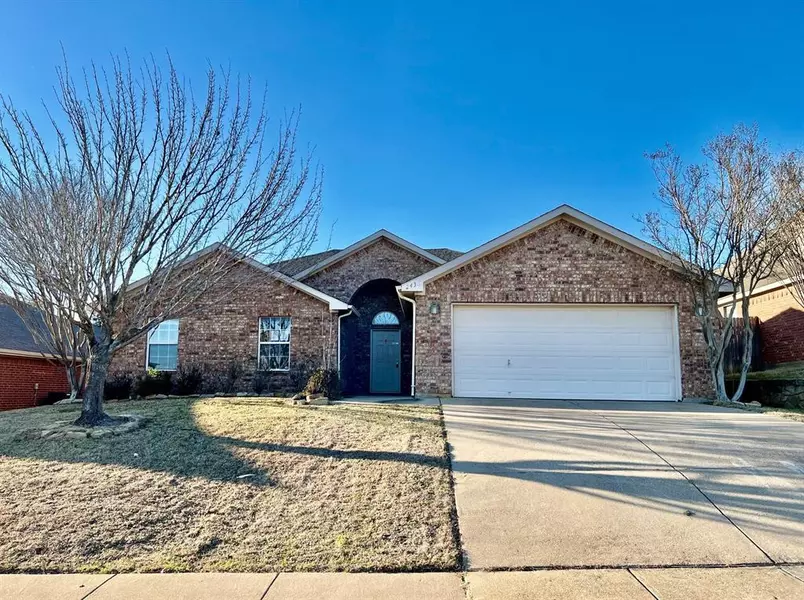 2436 Castle Pines Drive, Burleson, TX 76028