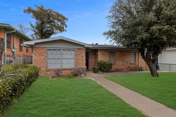 1442 Bonnie View Road, Dallas, TX 75203